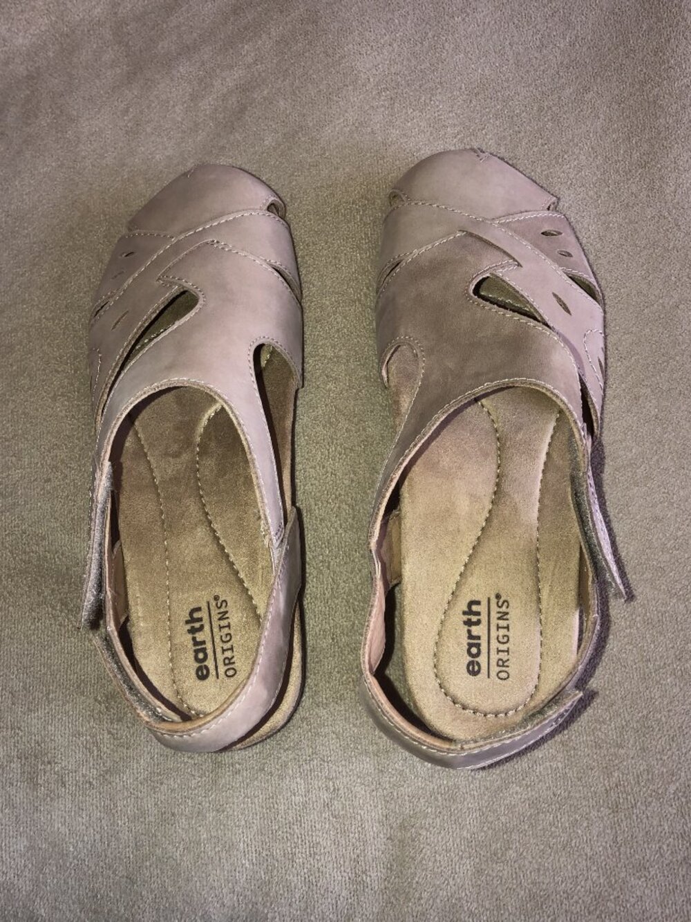 Earth Origins Women's Tan Sandals 7